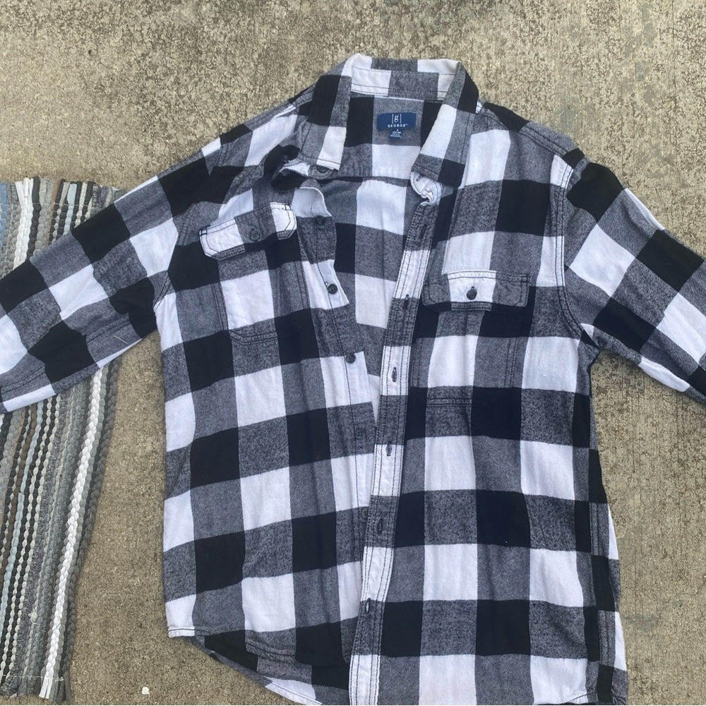 Old Navy Black and White Button Down Shirt